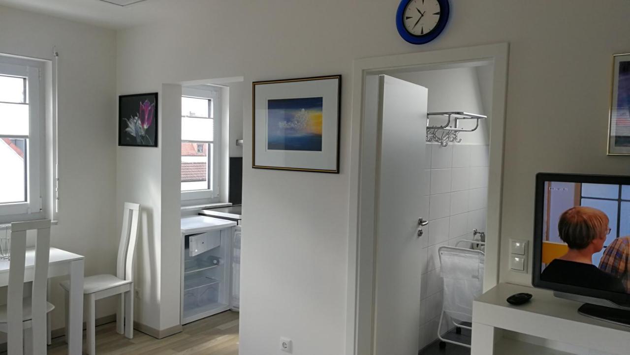 Muenchen Waldperlach Ruhig Und Sehr Schoene Wohnung エクステリア 写真